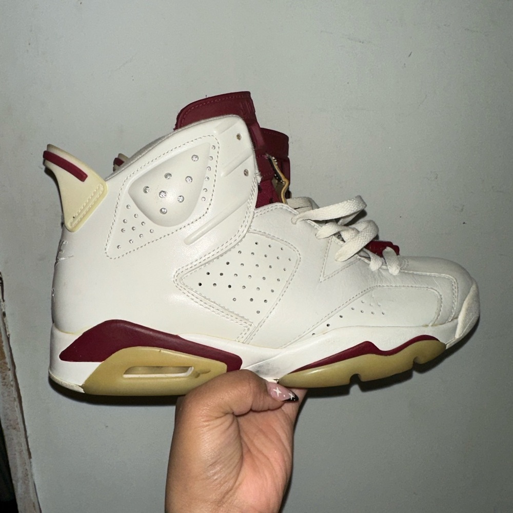 MAROON 6S